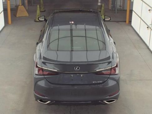 Used 2023 Lexus ES 350 F Sport w/ Accessory Package (Z1) FWD image 7