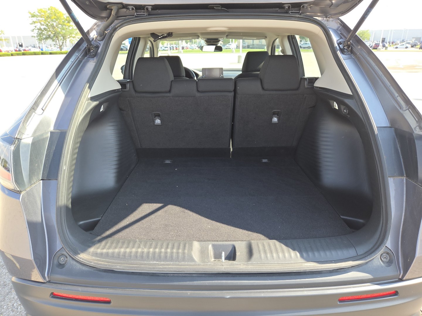 Used 2023 Honda HR-V LX image 19