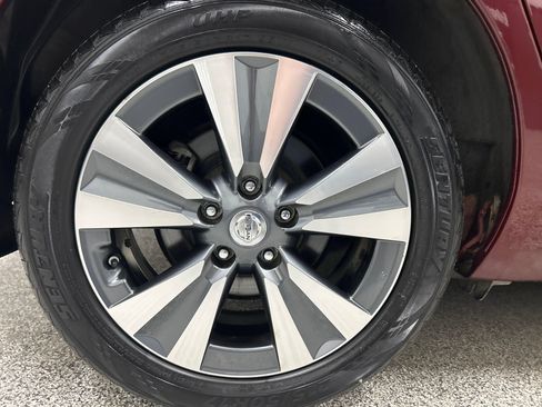 Used 2016 Nissan Leaf SL w/ Premium Package FWD image 7
