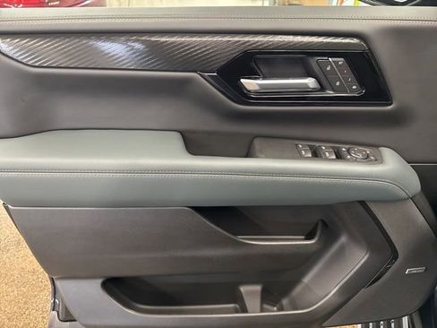New 2026 GMC Yukon XL AT4 AWD/4WD image 10