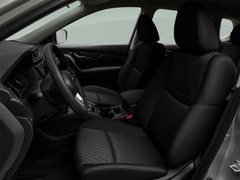 Used 2018 Nissan Rogue SV w/ Sun & Sound Touring Package FWD image 16