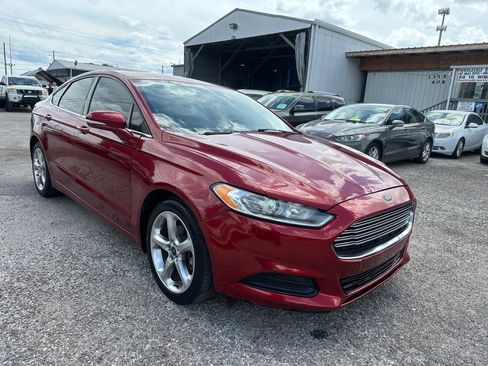 Used 2014 Ford Fusion SE FWD image 1