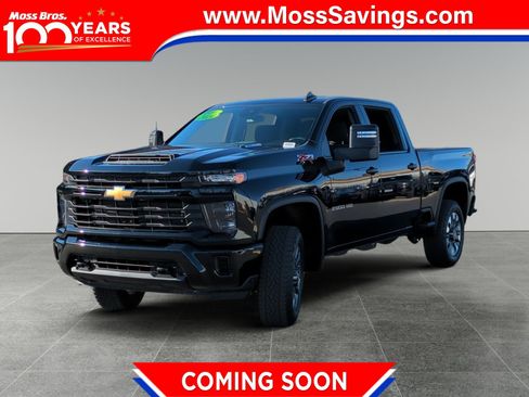 Used 2024 Chevrolet Silverado 2500 Custom w/ Custom Value Package AWD/4WD image 1