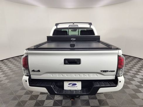 Used 2020 Toyota Tacoma TRD Pro AWD/4WD image 4