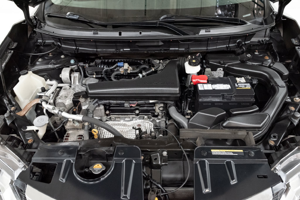 Used 2020 Nissan Rogue S w/ Special Edition Package FWD image 3