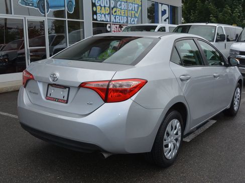 Used 2018 Toyota Corolla LE image 7