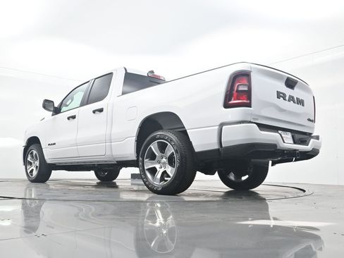 New 2026 RAM 1500 Express image 39