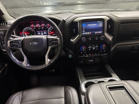 Used 2019 Chevrolet Silverado 1500 LT Trail Boss AWD/4WD image 12