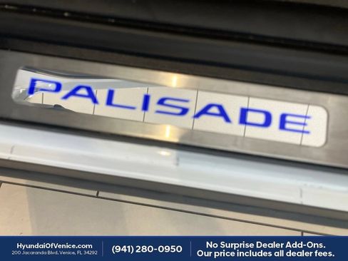 Used 2025 Hyundai Palisade SEL FWD image 21