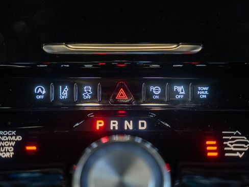 New 2026 Jeep Grand Wagoneer 4WD image 28