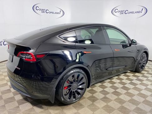 Used 2023 Tesla Model Y Performance AWD/4WD image 7