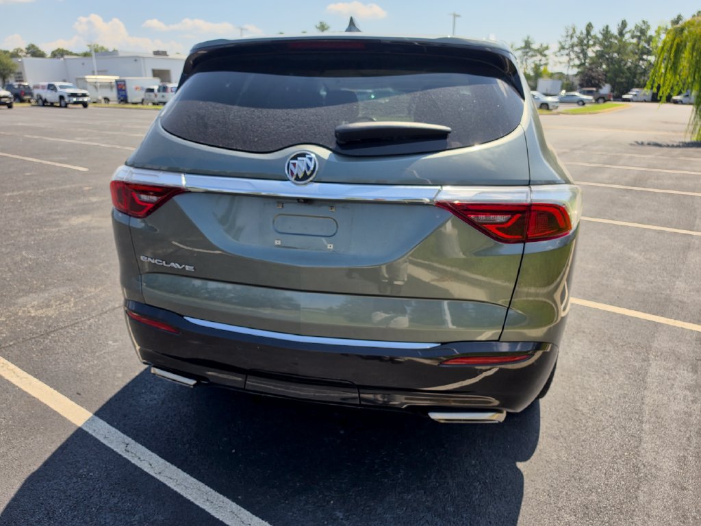 Used 2023 Buick Enclave Essence w/ Experience Buick Package FWD image 7