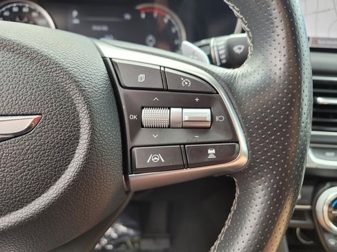 Used 2022 Genesis G70 2.0T AWD/4WD image 29