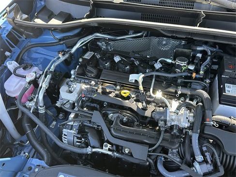 Used 2026 Toyota Corolla Cross LE image 32