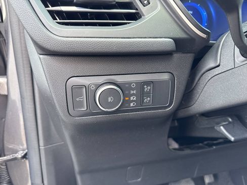 Used 2022 Ford Escape SEL w/ Technology Package FWD image 28