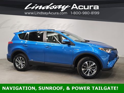 Used 2018 Toyota RAV4 XLE image 3