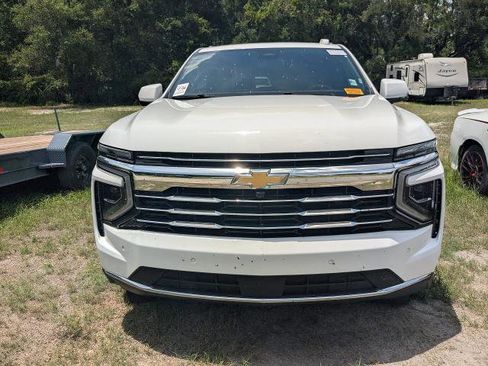 Used 2025 Chevrolet Tahoe LT AWD/4WD image 2