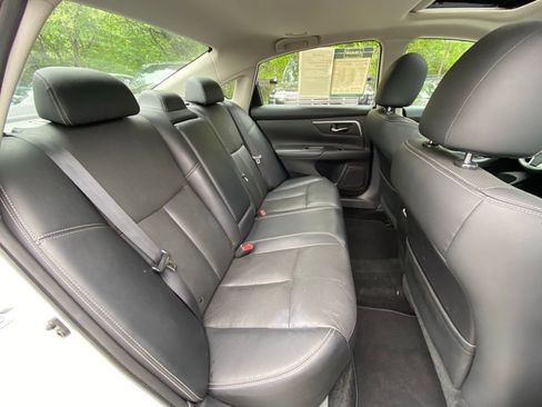 Used 2016 Nissan Altima 2.5 SL w/ 2.5 Technology Package FWD image 36