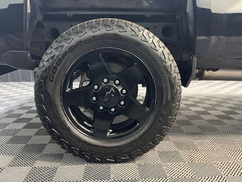Used 2019 Chevrolet Silverado 2500 W/T w/ WT Convenience Package AWD/4WD image 33