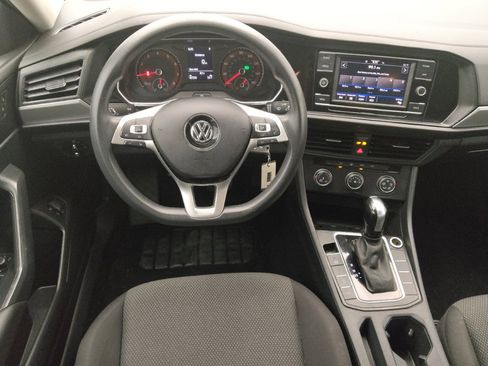 Used 2021 Volkswagen Jetta SE FWD image 22