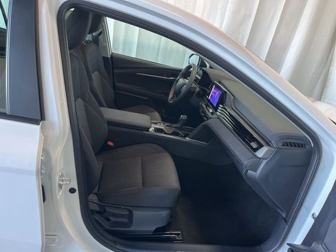 Used 2025 Toyota Camry LE FWD image 20