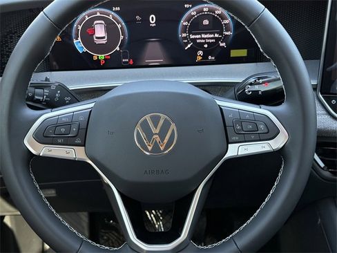 New 2025 Volkswagen Tiguan S image 10