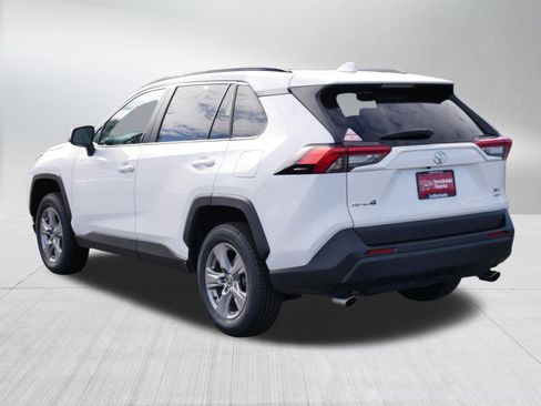 Certified 2025 Toyota RAV4 XLE AWD/4WD image 5