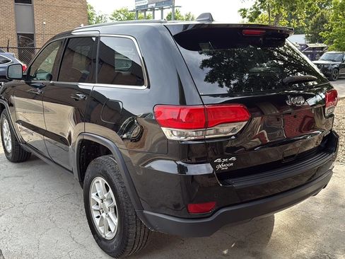 Used 2018 Jeep Grand Cherokee Laredo AWD/4WD image 7