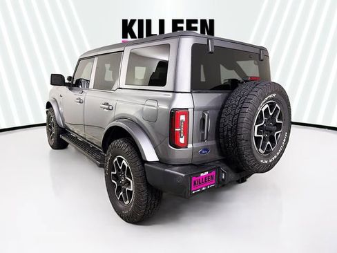 Used 2021 Ford Bronco Outer Banks image 2