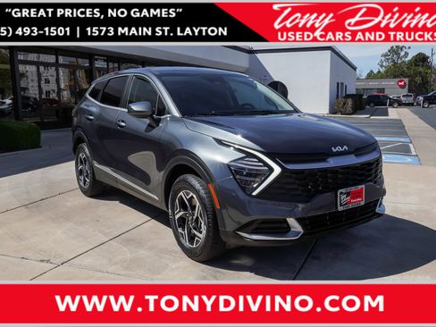 Used 2025 Kia Sportage LX AWD/4WD image 1