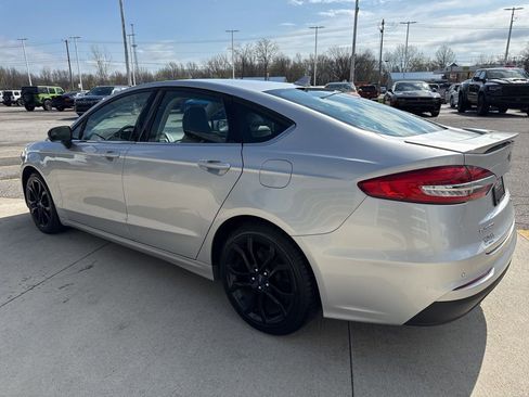 Used 2019 Ford Fusion SE w/ Equipment Group 151A image 8