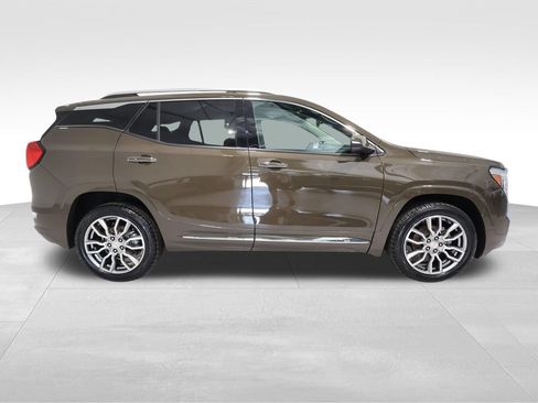 Used 2023 GMC Terrain Denali AWD/4WD image 5