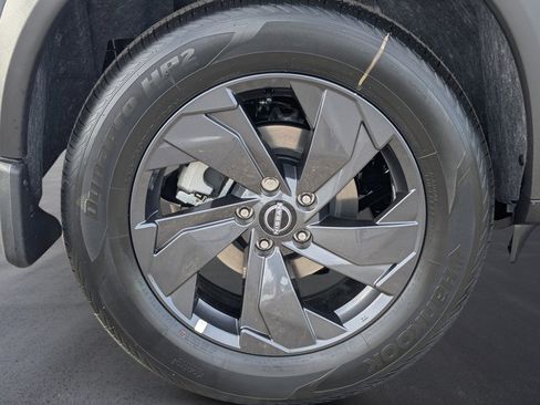 New 2026 Nissan Rogue SV AWD/4WD image 9