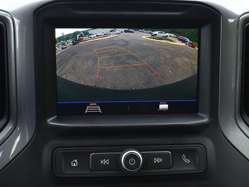 Used 2021 Chevrolet Silverado 1500 Custom Trail Boss w/ Safety Confidence Package AWD/4WD image 17