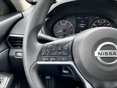 Used 2022 Nissan Altima 2.5 S FWD image 11
