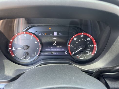 Used 2022 Nissan Titan PRO-4X AWD/4WD image 23