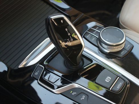 Used 2021 BMW X3 xDrive30i w/ Premium Package image 13