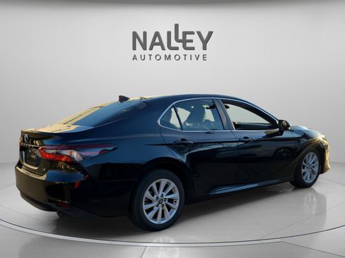 Used 2024 Toyota Camry LE image 5