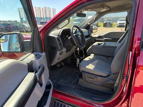Used 2018 Ford F150 XLT w/ Equipment Group 302A Luxury AWD/4WD image 13
