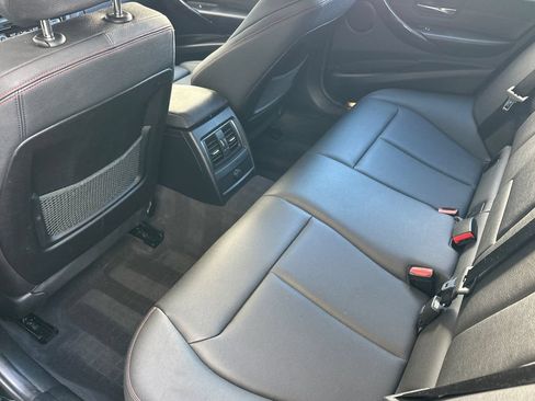 Used 2018 BMW 330i Sedan w/ Premium Package RWD image 12