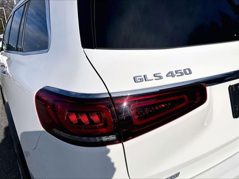 Used 2021 Mercedes-Benz GLS 450 4MATIC image 35