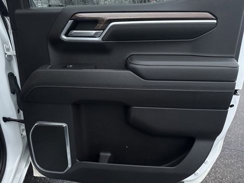 Used 2022 Chevrolet Silverado 1500 LT image 20