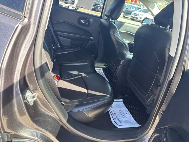 Used 2020 Jeep Compass Latitude w/ Cold Weather Group AWD/4WD image 17