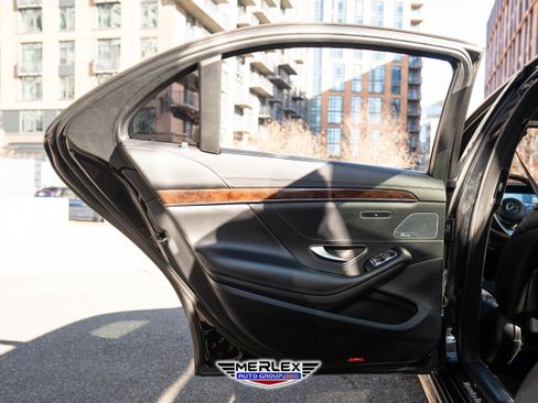 Used 2019 Mercedes-Benz S 560 560 4MATIC image 43