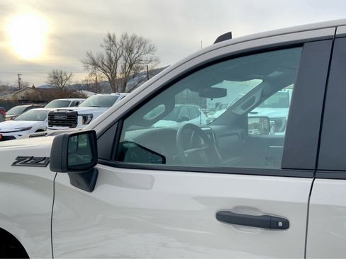 New 2026 Chevrolet Silverado 1500 Custom Trail Boss w/ Dark Appearance Package image 12