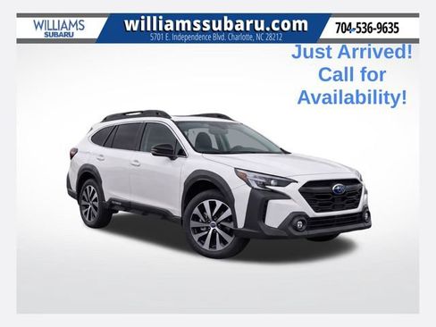 Used 2025 Subaru Outback Premium AWD/4WD image 1