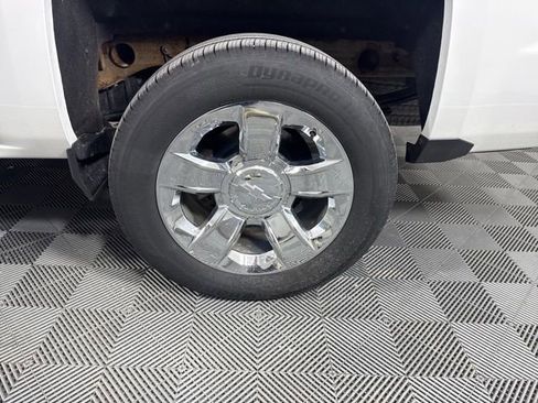 Used 2017 Chevrolet Silverado 1500 LTZ Z71 w/ LTZ Plus Package image 9