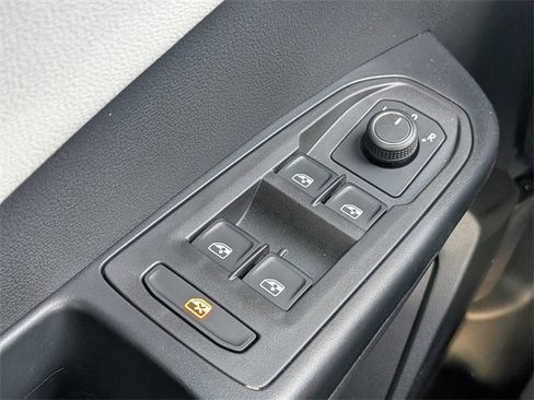 New 2026 Volkswagen Taos S image 21