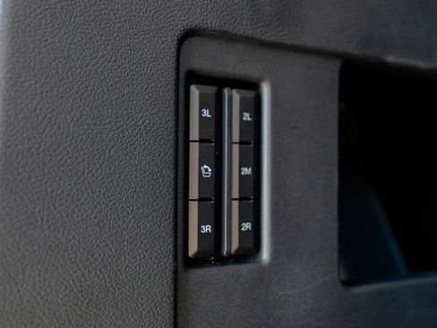 Used 2024 Ford Expedition Max XLT AWD/4WD image 41