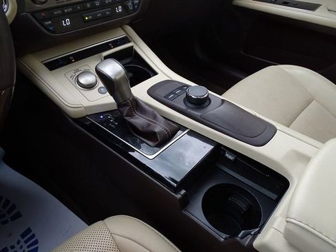 Used 2018 Lexus ES 350 w/ Premier Package FWD image 38